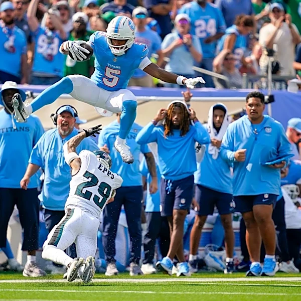 Tennessee Titans' Robert Saleh raves about emerging Elic Ayomanor