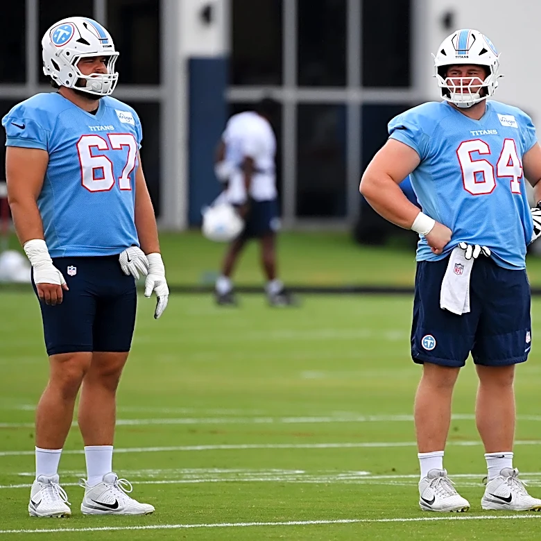 Tennessee Titans re-sign Drew Moss to the practice squad