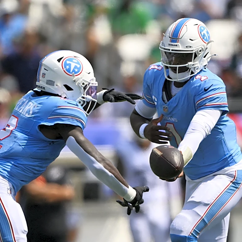 Titans injury report: Tony Pollard returns, Cor'Dale Flott limited