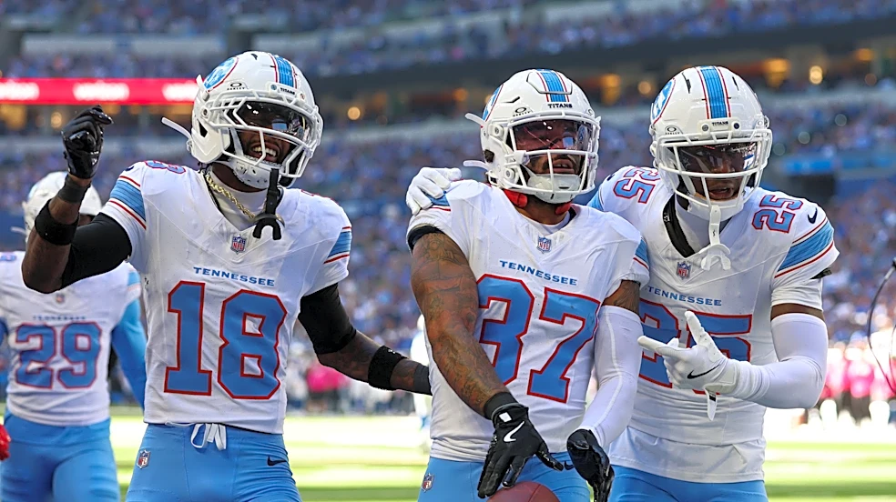 Amani Hooker was Tennessee Titans' highest-graded player in Week 6 win