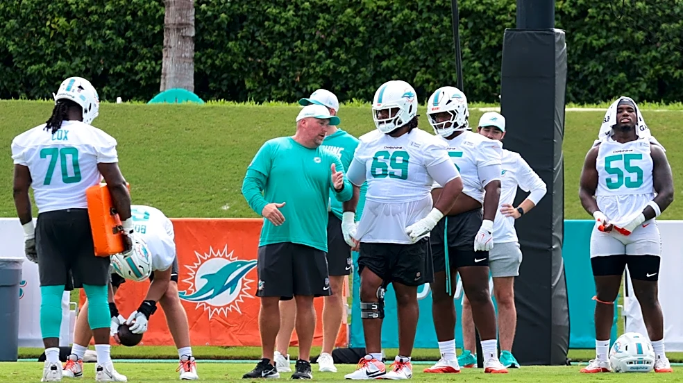 Tennessee Titans worked out veteran offensive lineman on Tuesday
