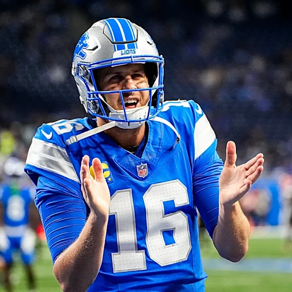 Dan Campbell compares Jared Goff to legendary Hall of Fame quarterback
