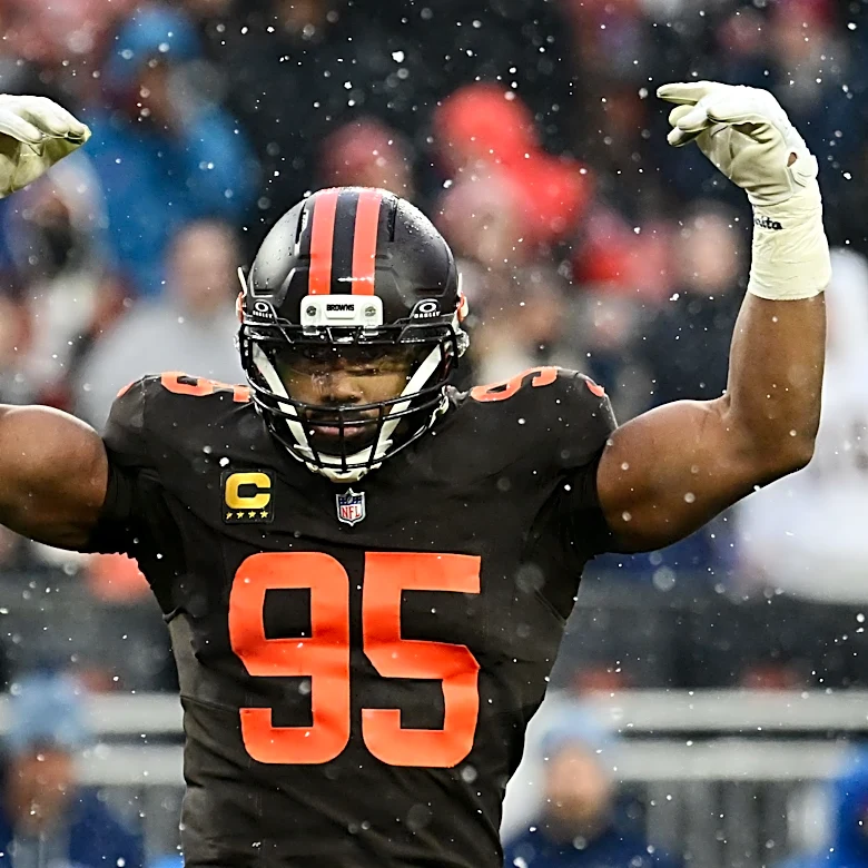PFF grades give a glance at how dominant Garrett-Donald duo could be