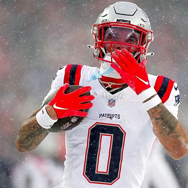 Patriots sign CB Christian Gonzalez to historic $135 million contract