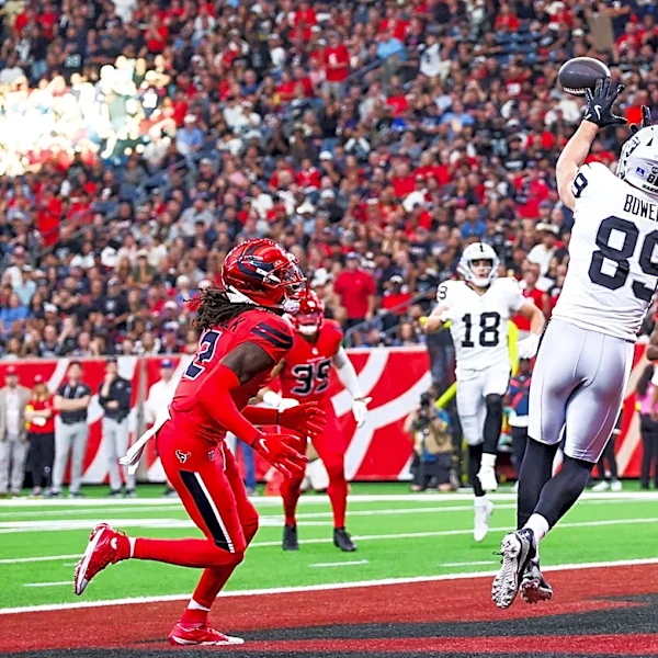 Raiders lose TE Brock Bowers for 'a game or two' after meniscus trim