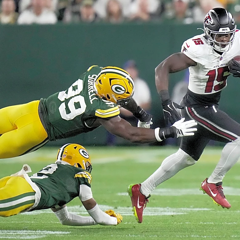 WATCH: Falcons RB Brian Robinson Jr gives 24-7 lead in third quarter
