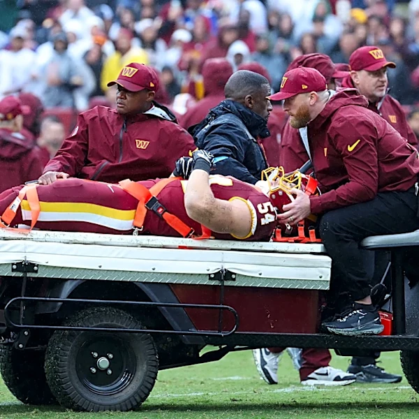 Commanders LB Leo Chenal's status revealed after terrifying injury