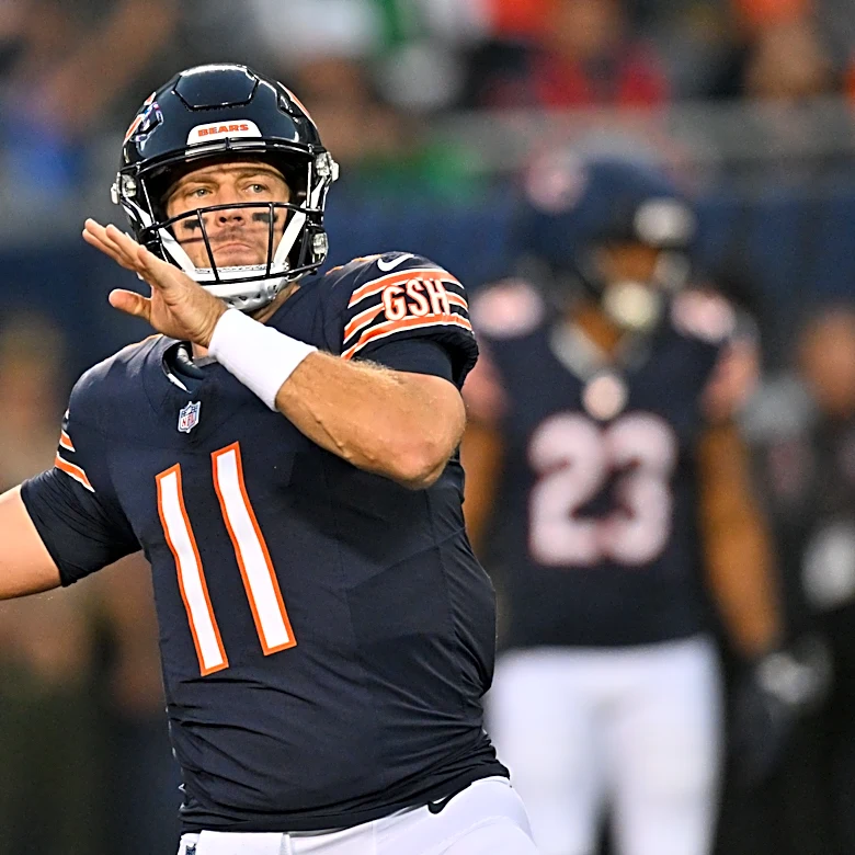 WATCH: Keenum’s rushing TD gives Chicago 20-point lead over Eagles