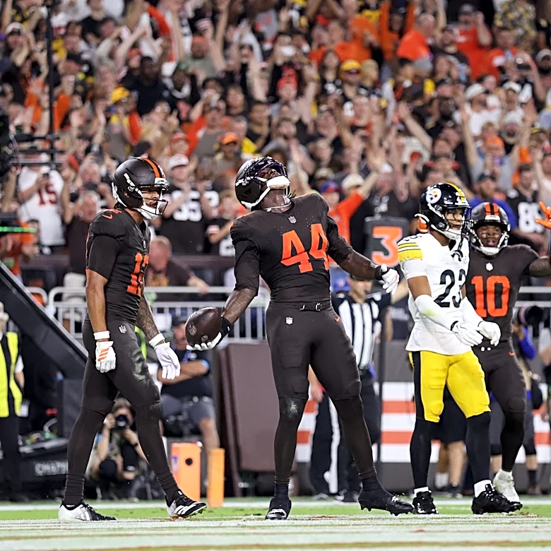 WATCH: TE Harold Fannin Jr gives Cleveland 14-point lead before half