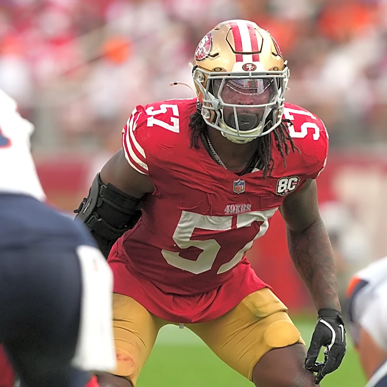 49ers LB Dre Greenlaw earns ejection after late hit leads to scuffle