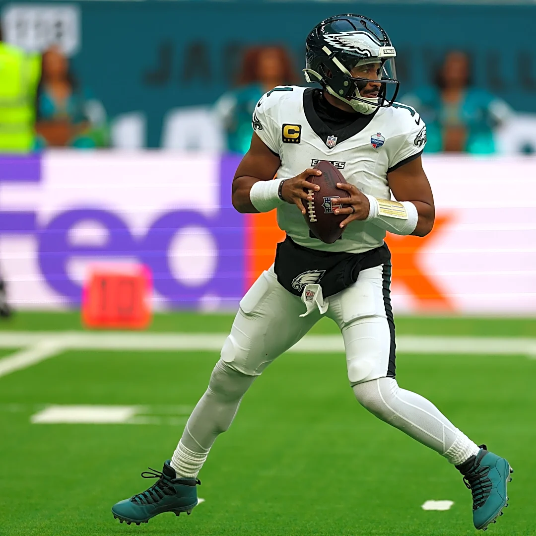 Jalen Hurts to miss Eagles' game with Panthers due to blood clot