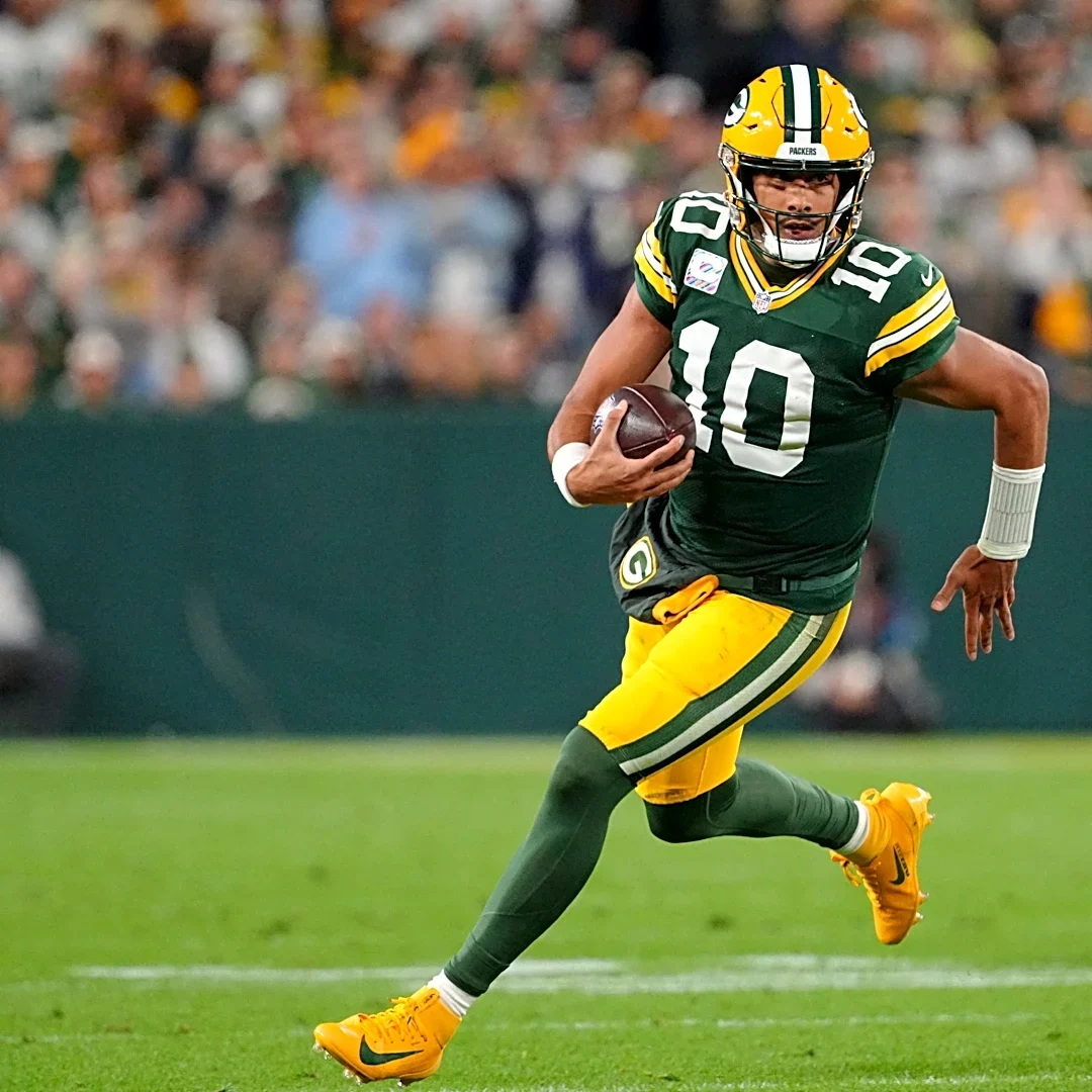 WATCH: Jordan Love with first rushing TD since 2024 vs Cowboys