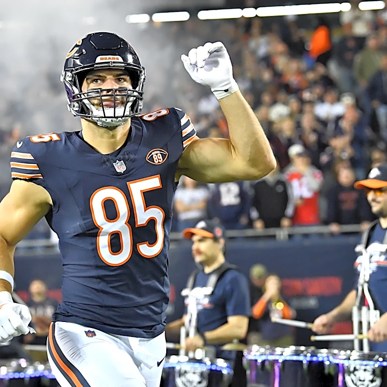 Bears lose starting TE after season-ending knee injury vs. Patriots