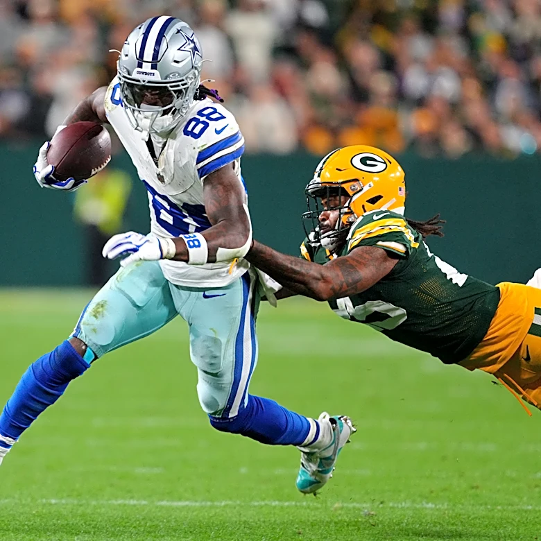 WATCH: Prescott finds CeeDee Lamb for TD on MNF vs Eagles