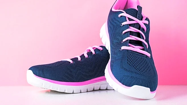 Women's Health Highlights Early Black Friday Deals on Walking Shoes