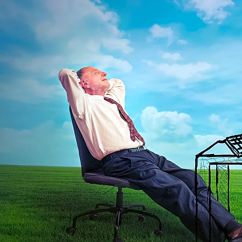 Work Advice Columnist Retires After 14 Years, Offers Final Guidance