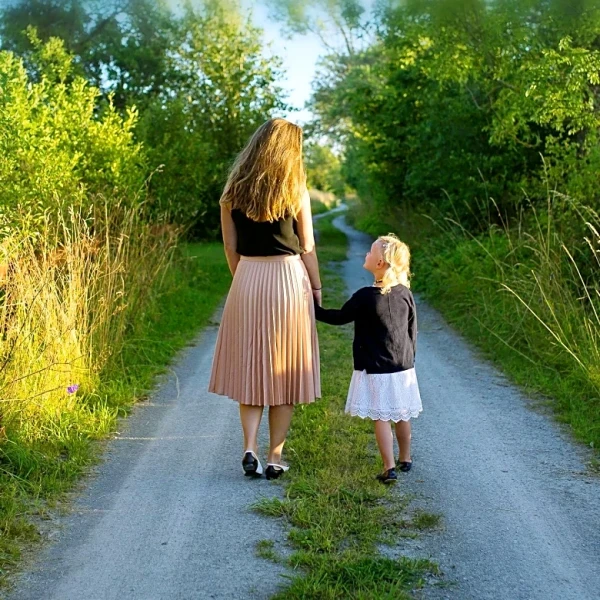 Psychologists Advise on Balancing Kindness and Boundaries with Family