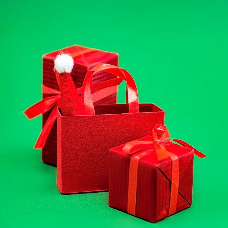 Consumer Reports Advocates for Secondhand Holiday Gifting to Save Money and the Planet
