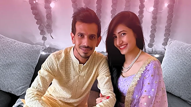 Yuletide Carolers Revive Holiday Tradition with Nationwide Performances