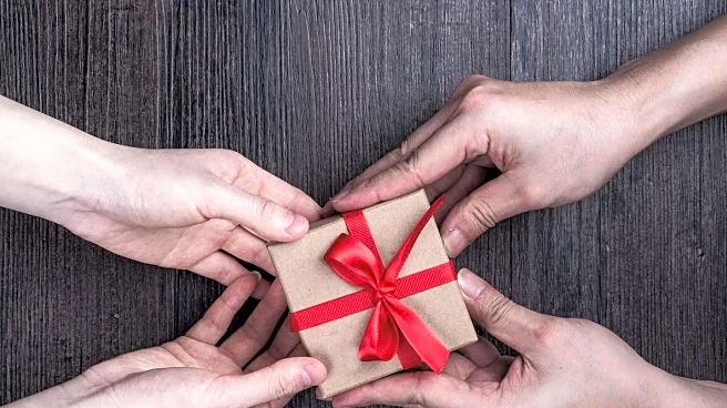 Study Reveals Late Gift Giving Less Harmful Than Perceived