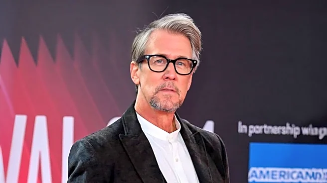 Fashion Icon Valentino Garavani Passes Away at 93, Leaving a Legacy of Glamour