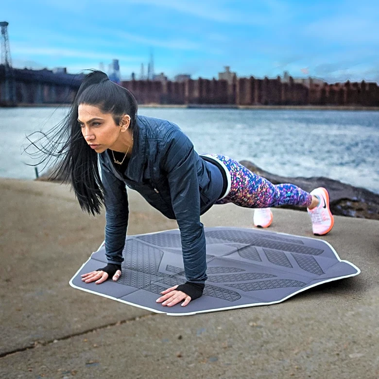 Study Reveals Physical Peak Age and Decline Patterns in Adults