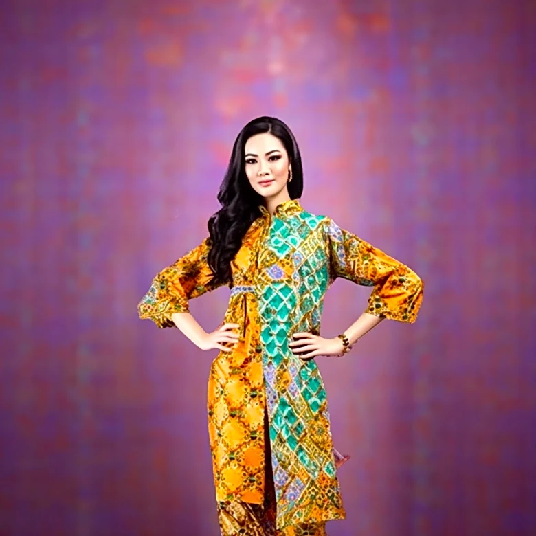 Batik 2026 Fashion Show Celebrates Indonesia's Floral Diversity with Modern Designs