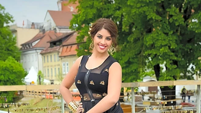 Quince's 'Affordable Luxury' Clothing: A Mixed Review on Quality and Value