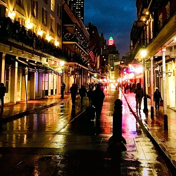 Walkable Neighborhoods in New Orleans Experience Increased Foot Traffic During Carnival Season