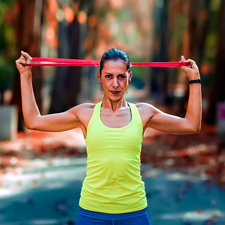 Resistance Bands Recommended for Seniors to Combat Muscle Loss and Enhance Mobility