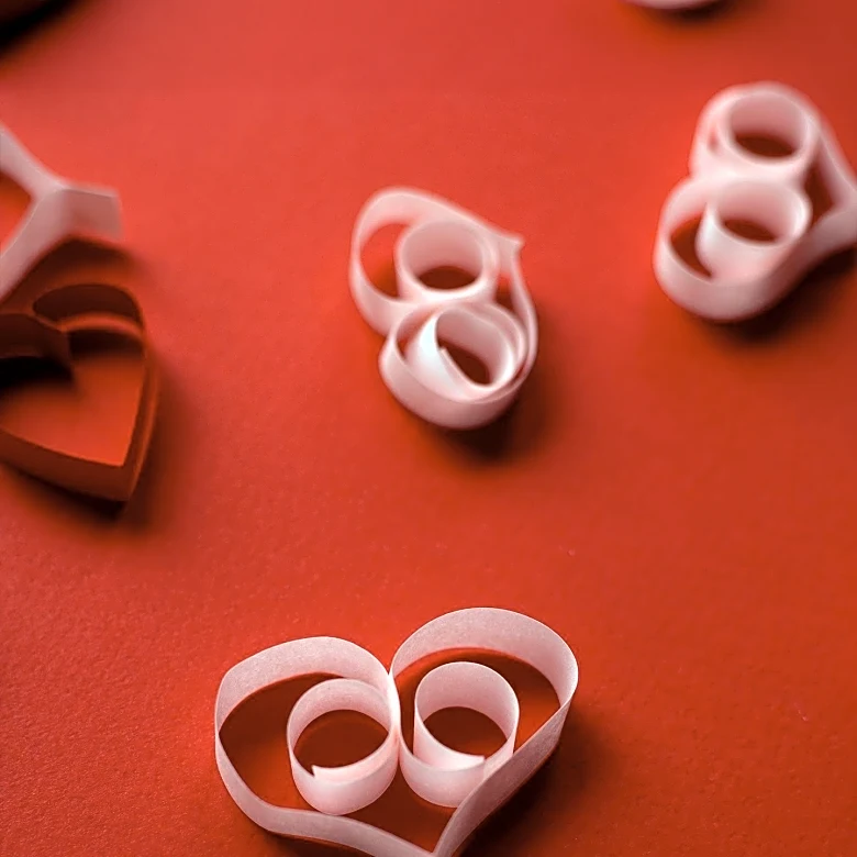 Expert Offers Tips for a Meaningful Valentine's Day Celebration