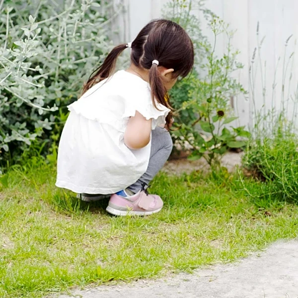 Grace Lin Unveils 2026 Children’s Book Week Poster Celebrating Curiosity