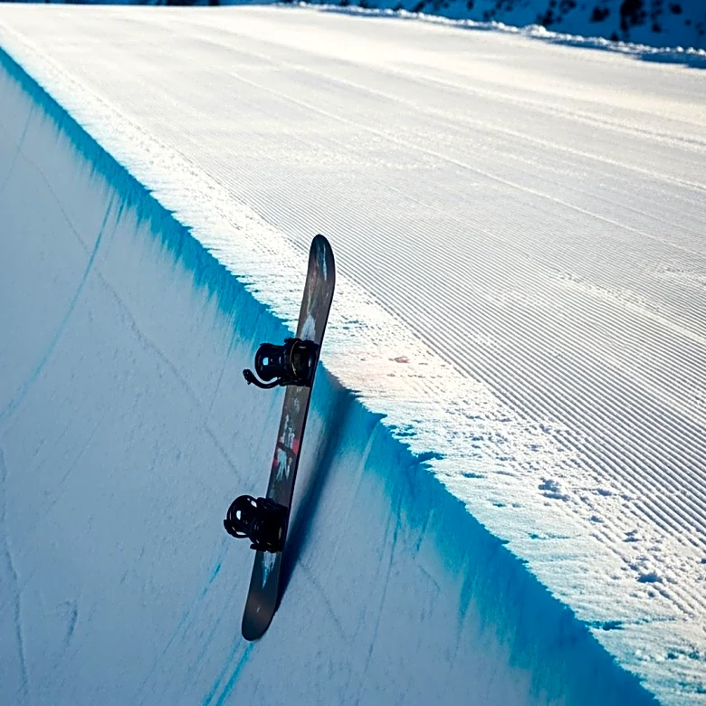 Chloe Kim Pursues Historic Third Gold Medal Despite Shoulder Injury at 2026 Winter Olympics