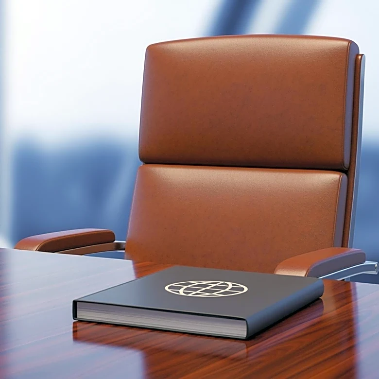 Manchester United Owner Jim Ratcliffe Criticized for Immigration Comments