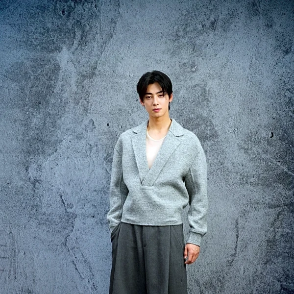 Snow Xue Gao Unveils Fall 2026 Collection with Modern Tailoring and Functional Fashion