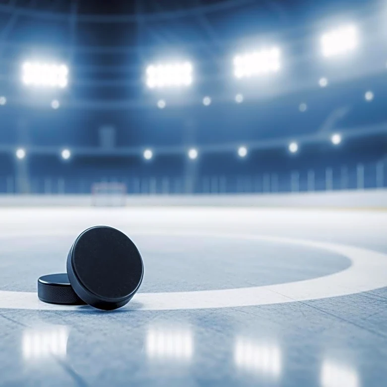 Kendall Coyne-Schofield Leads U.S. Women's Hockey to Victory Over Italy