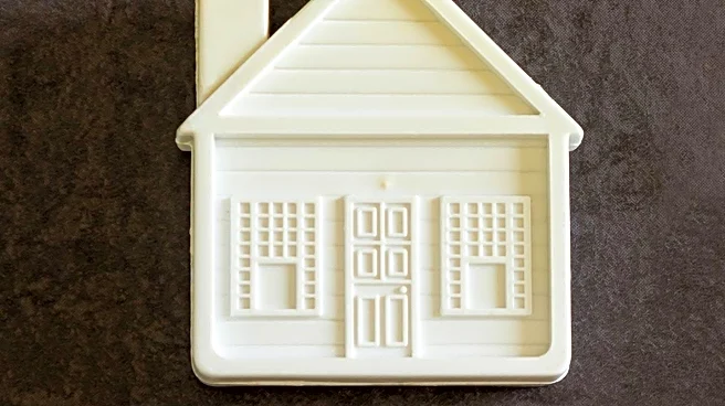 New Jersey Woman Discovers Valuable Fornasetti Art Piece at Estate Sale