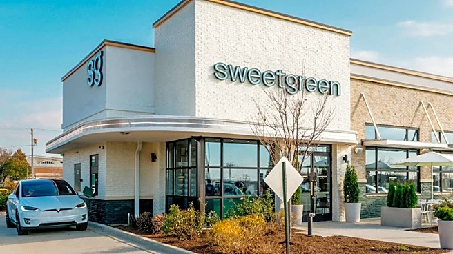 Unexpected Encounter at Pharmacy Drive-Thru Sparks Online Discussion