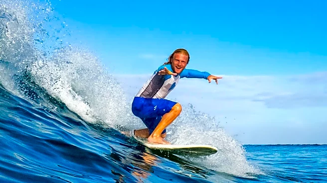 Hawaii Man Offers Free Surfing Lessons to Strangers for a Meaningful Cause