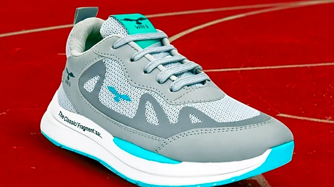 HOKA Mach 7 Running Trainers Reviewed for Walking Performance