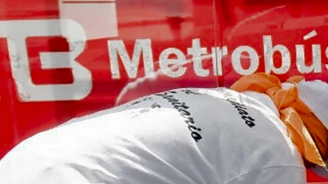 Pressure Perfect Demonstrates Clean Graffiti Techniques in Sacramento