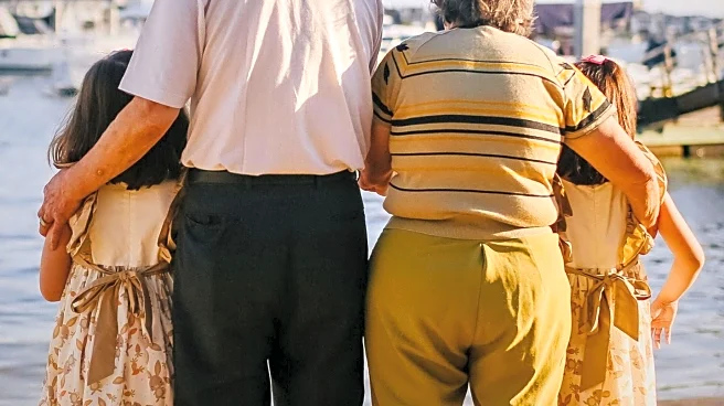 Carolyn Hax Advises on Family Communication Dynamics Involving Grandparents