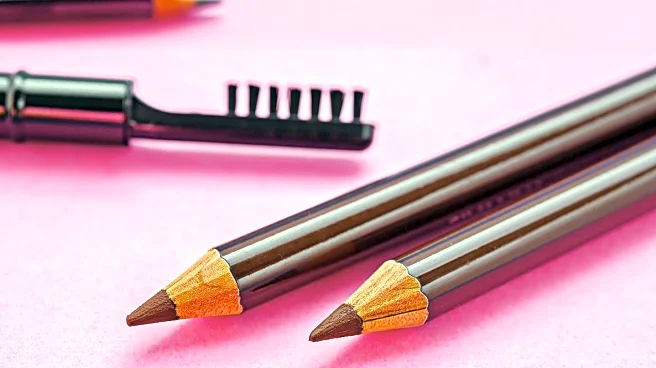 Brown Eyeliner Gains Popularity for Versatile Makeup Looks