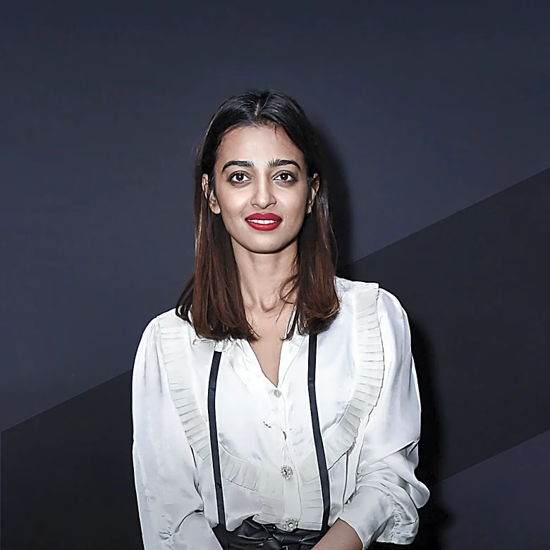 Amal Clooney Embraces Spring's Blurred Lip Beauty Trend