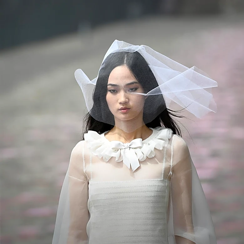 Shanghai Fashion Week FW26 Highlights Shift Towards Refined Femininity