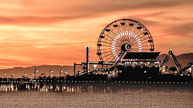 Walking Tour from Silver Lake to Santa Monica Beach Highlights L.A.'s Urban Landscape