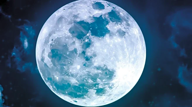 Photographer Captures Paschal Full Moon, Signifying Easter's Arrival