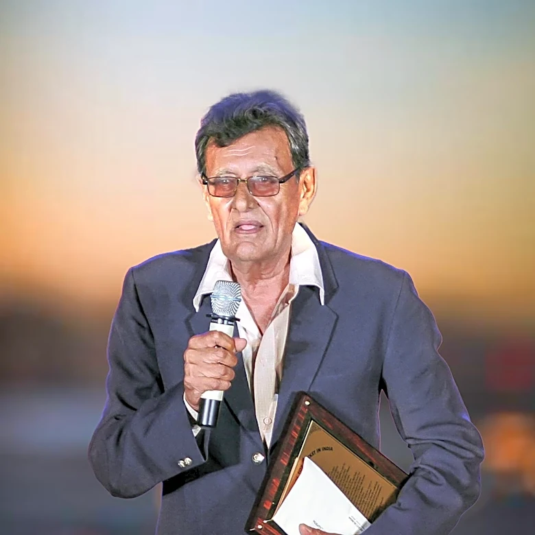 Kenneth Cole Receives Excellence in Fashion Philanthropy Award