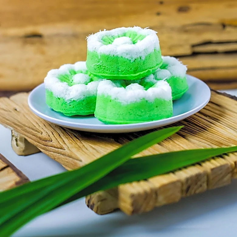 Easter Lamb Cakes: A Tradition with a Twist