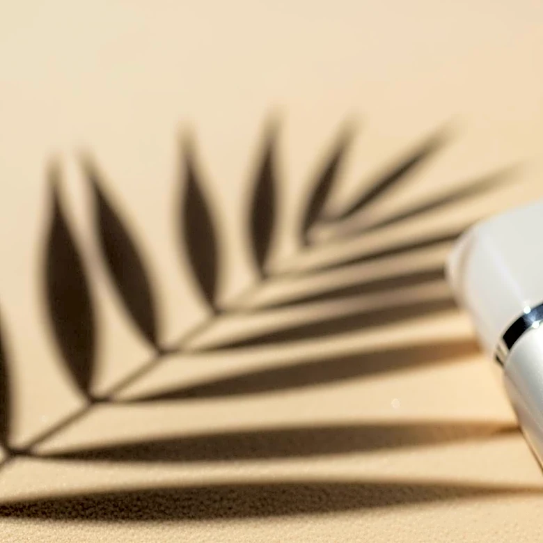 Jessica Simpson Addresses Rumors of $1K-a-Week Tanning Habit, Emphasizes Sun Safety